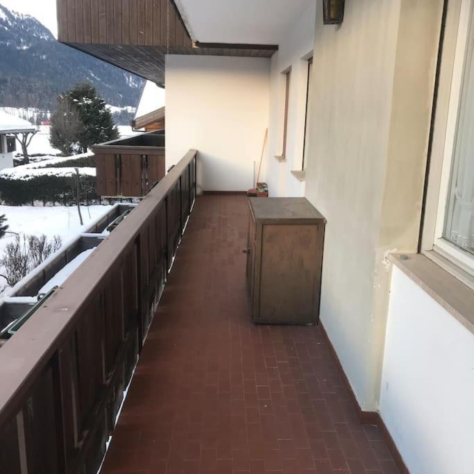 Appartamento A Dobbiaco Nel Cuore Delle Dolomiti Bagian luar foto