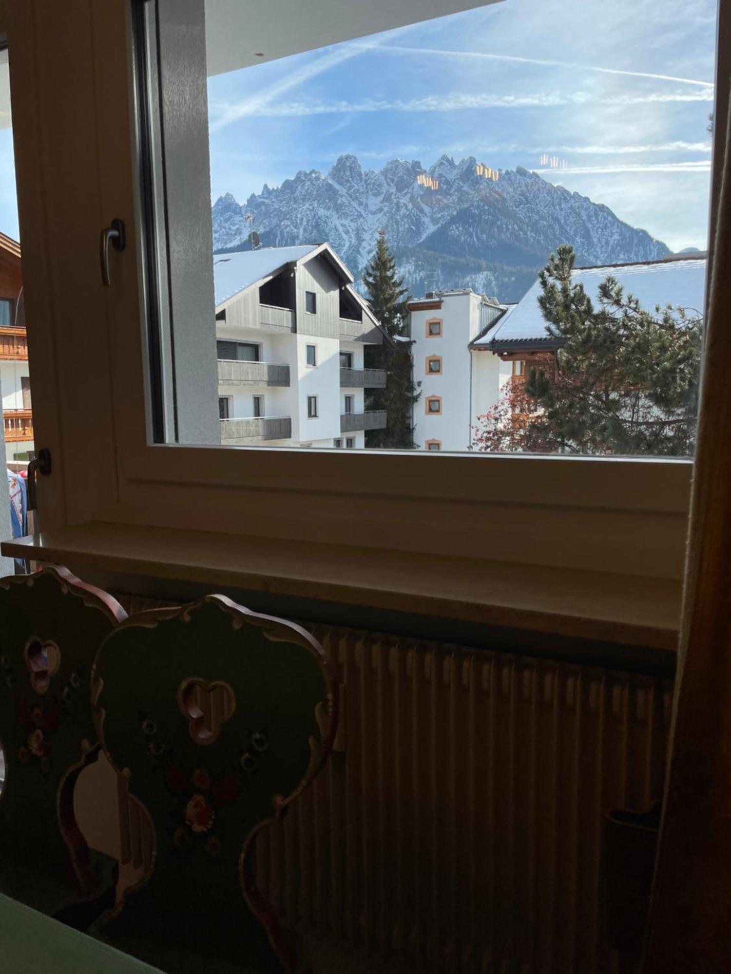 Appartamento A Dobbiaco Nel Cuore Delle Dolomiti Bagian luar foto